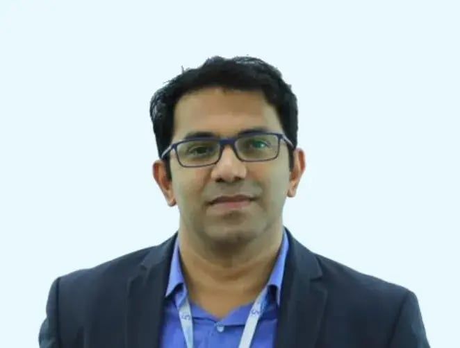 Dr. Anand Fadte